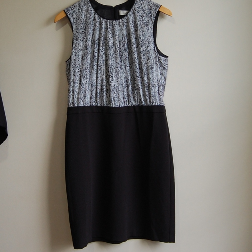 Black/white dress